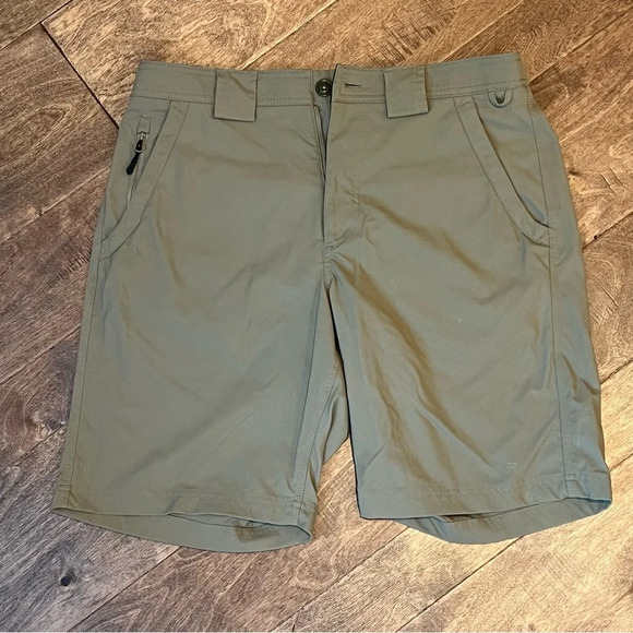 Filson men’s outdoorsman shorts size medium